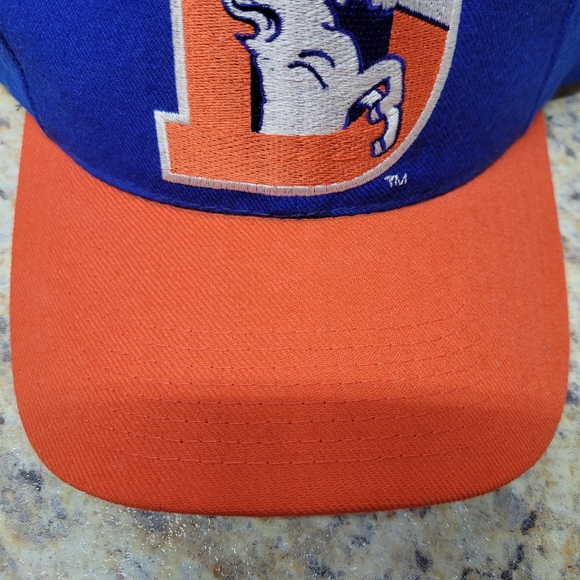 SOLD                      Denver Broncos Team NFL Snapback Hat Vintage Logo - Picture 6 of 7